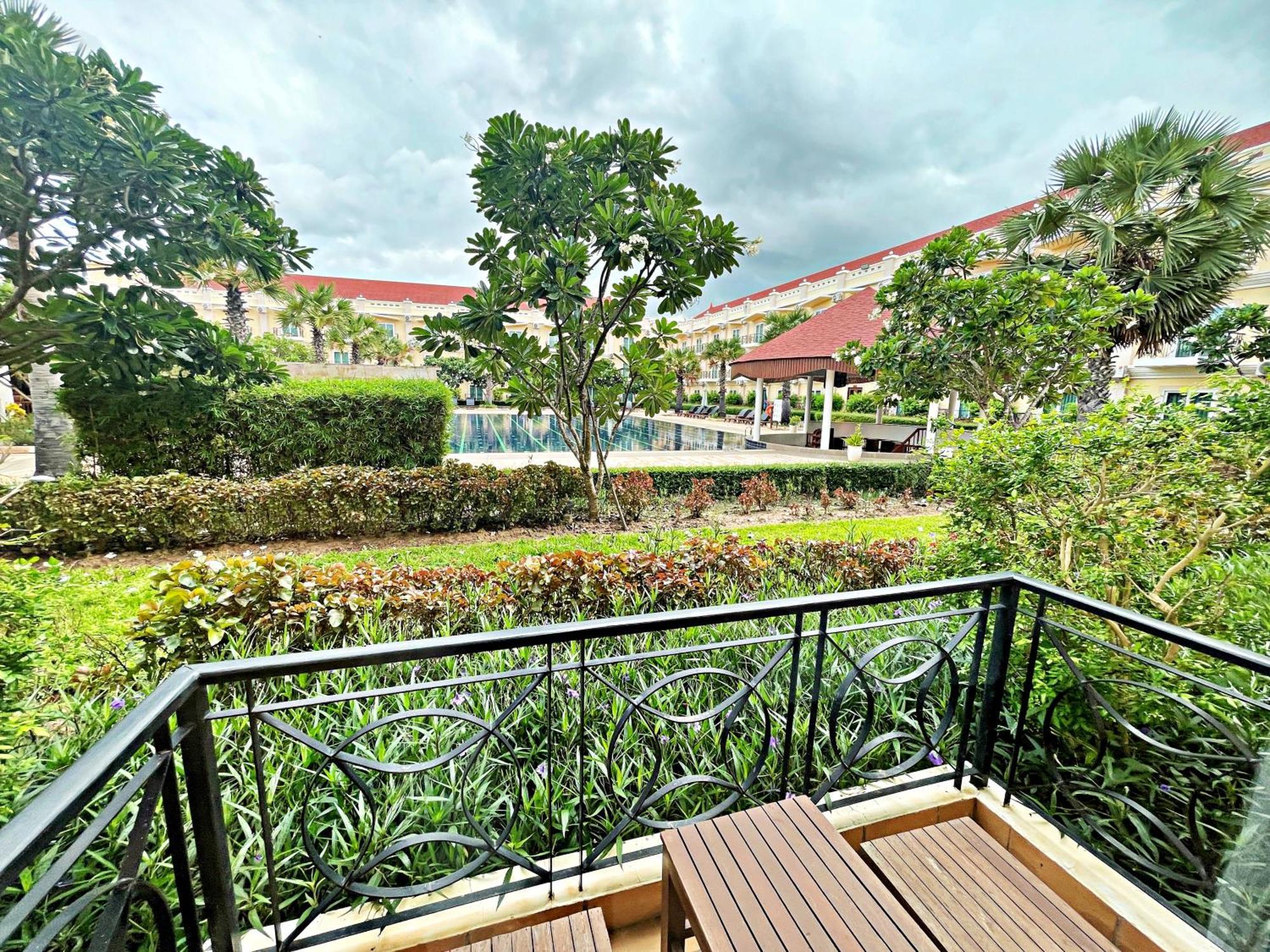 Sokha Palace Siem Reap Hotel Rum bild